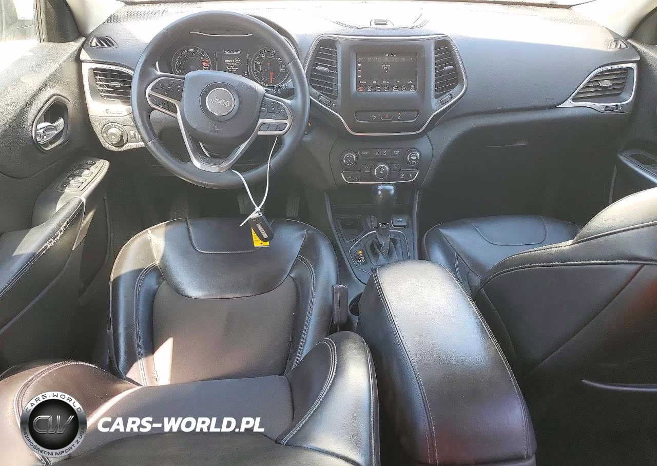 2021 Jeep Cherokee Latitude Plus VIN:1C4PJLLB3MD220922 - 8