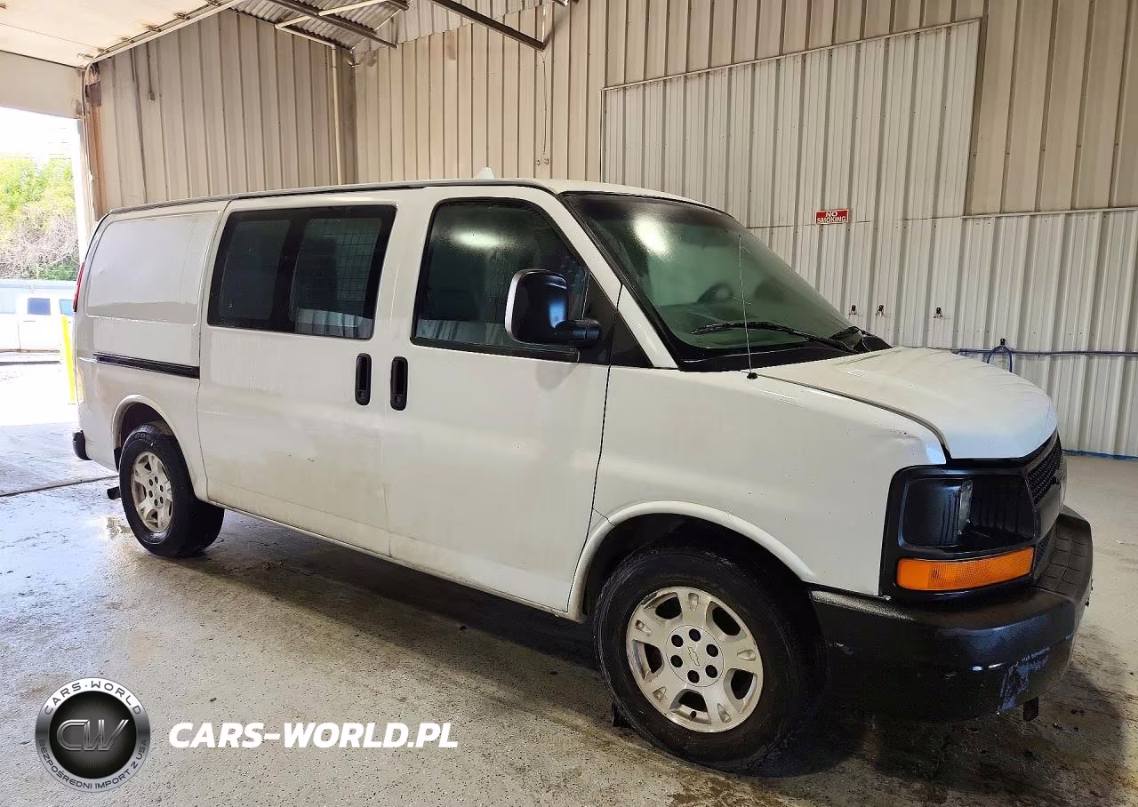 2013 Chevrolet Express G1500 VIN:1GCSGAFX0D1172415 - 4