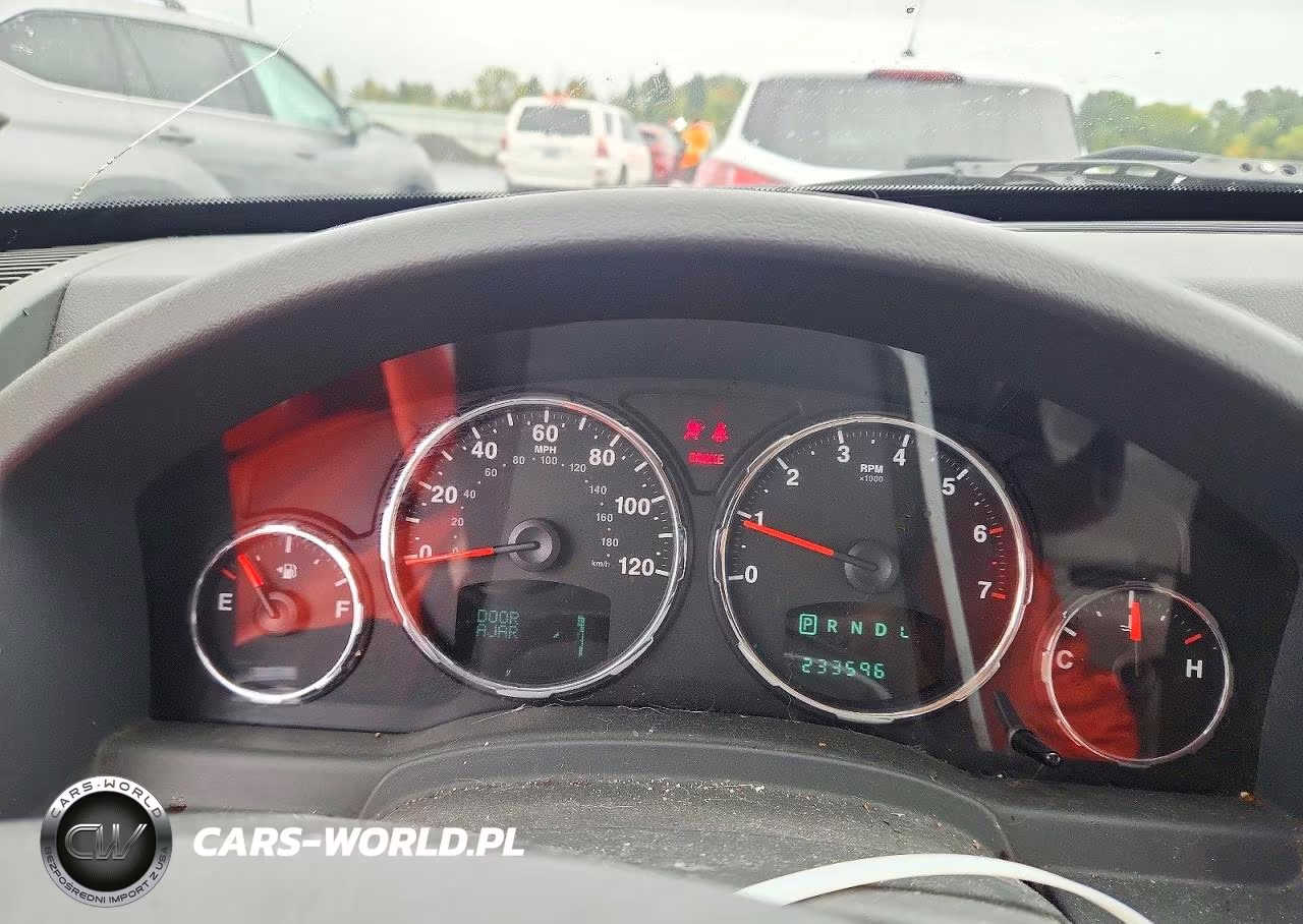 2008 Jeep Liberty Limited VIN:1J8GN58KX8W225921 - 9