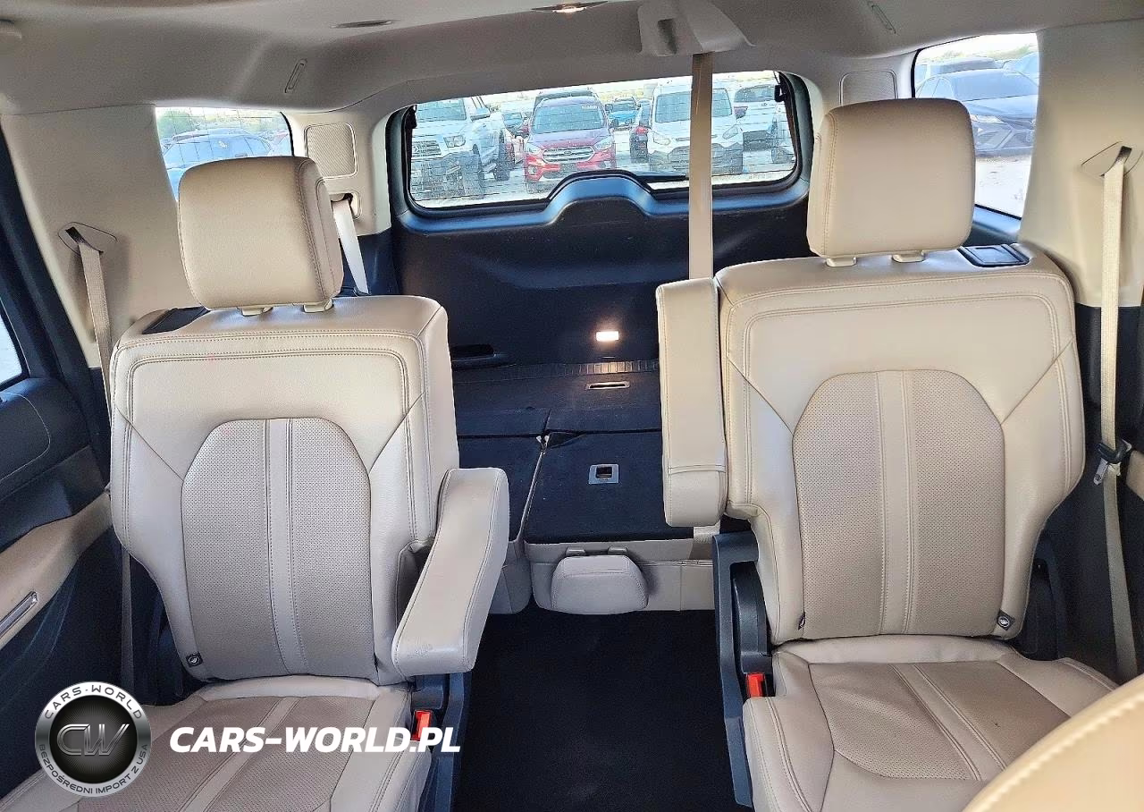 2024 Ford Expedition Limited VIN:1FMJU1K85REA66105 - 10
