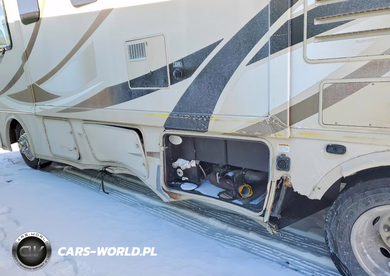 2017 Ford Ace Recreational Vehicle VIN:1F65F5DY6H0A00973 - 9