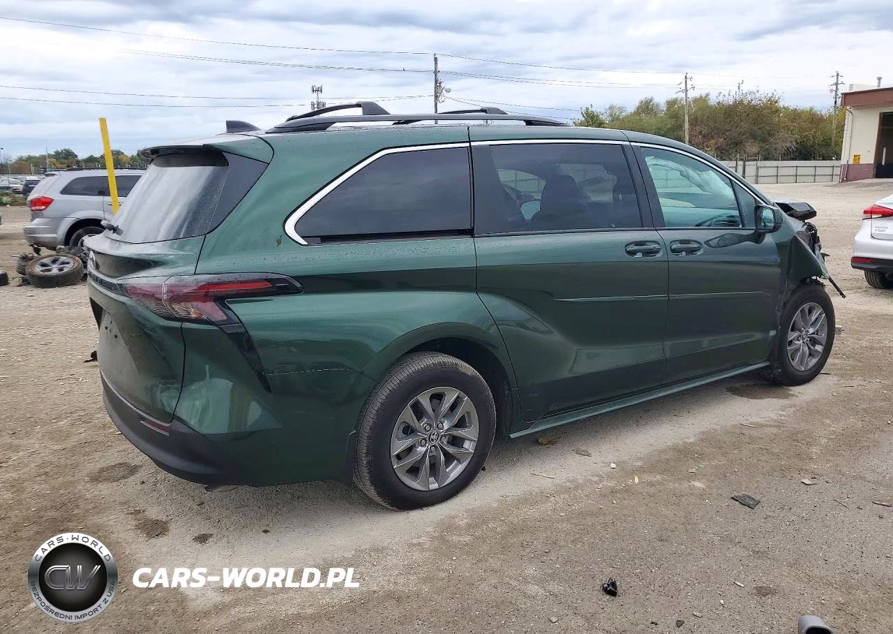 2026 Toyota Sienna Le VIN:5TDKSKFC7TS227204 - 3