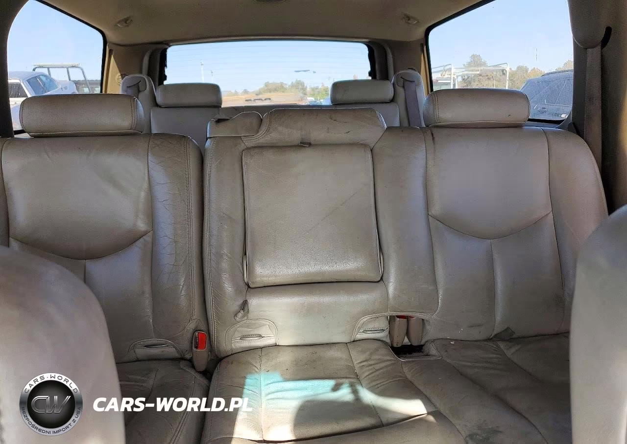 2003 Chevrolet Suburban VIN:3GNEC16T63G199440 - 10