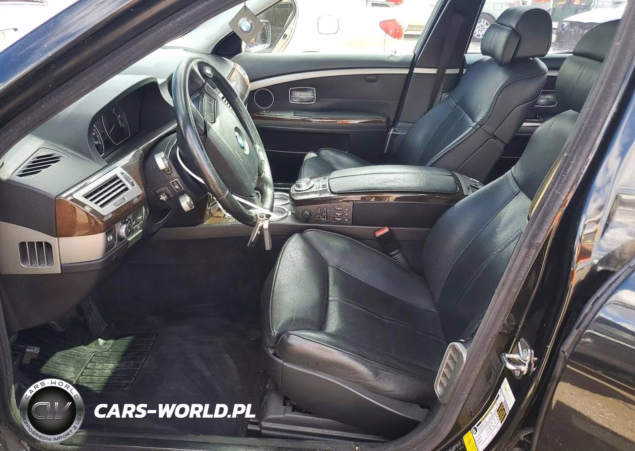 2007 BMW 750 VIN:WBAHN83547DT70796 - 7