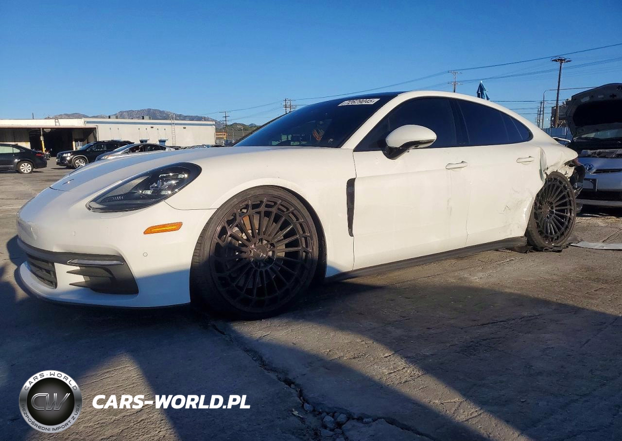 2020 Porsche Panamera Base
