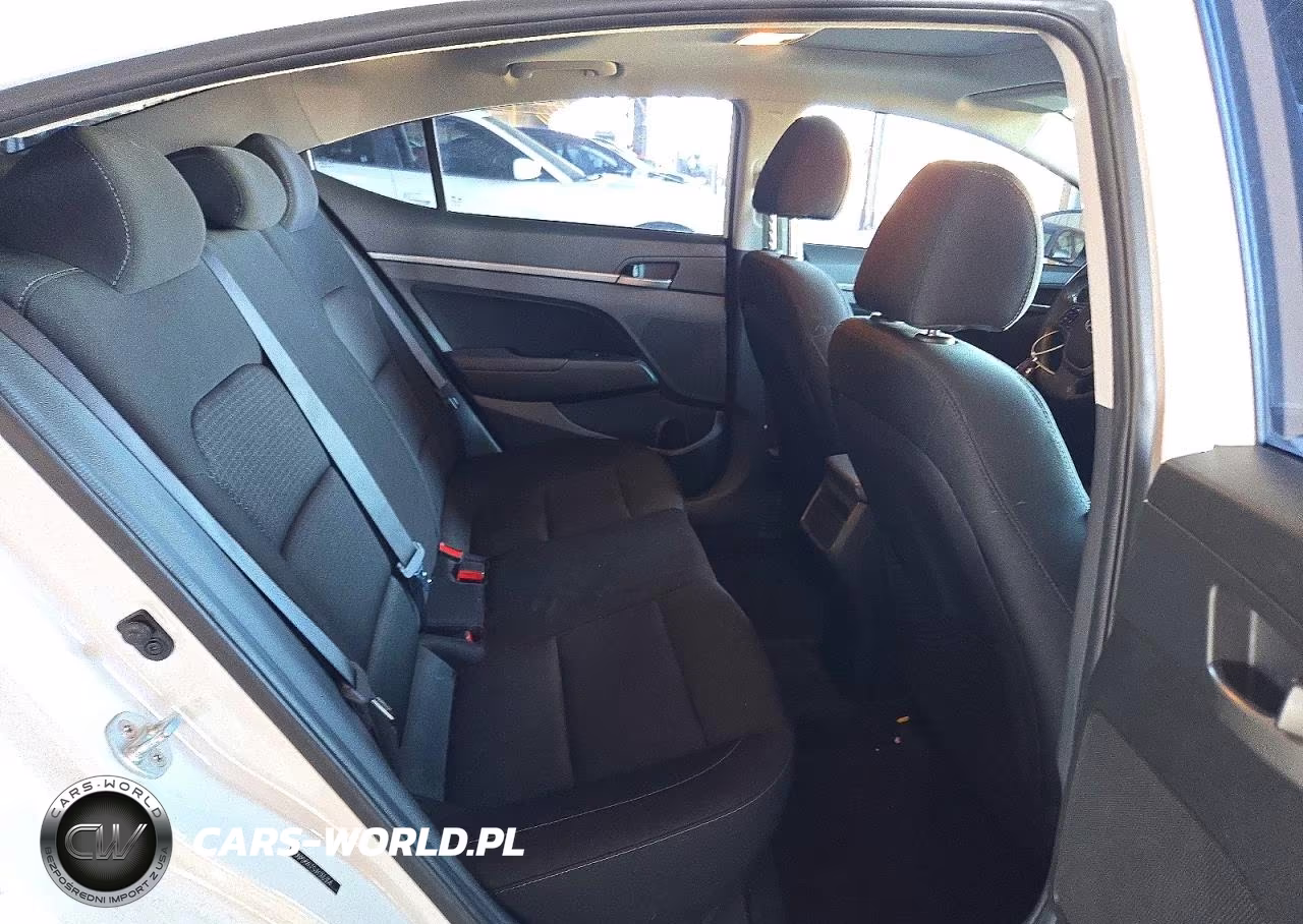 2018 Hyundai Elantra Value Edition VIN:5NPD84LF5JH316354 - 10