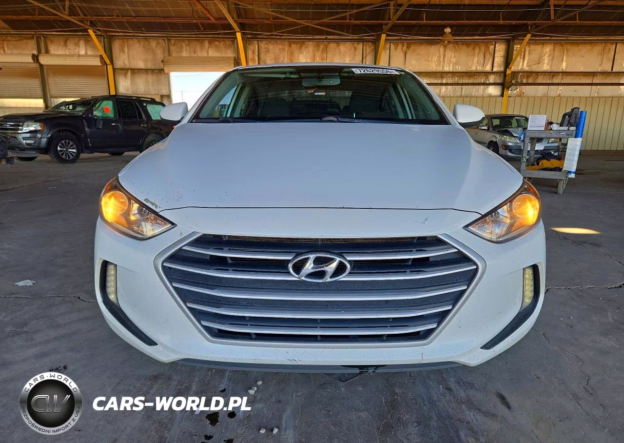 2018 Hyundai Elantra Value Edition VIN:5NPD84LF5JH316354 - 5