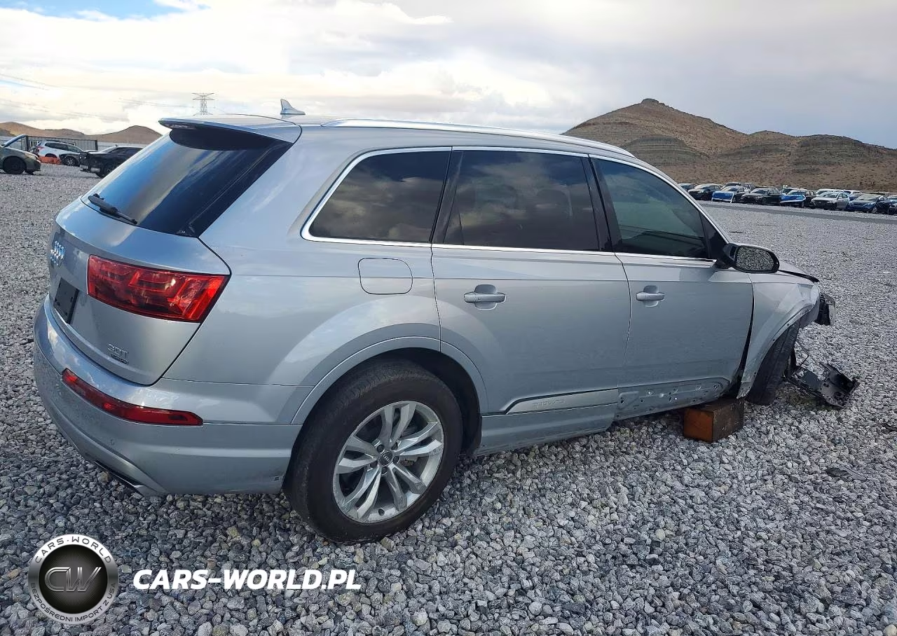 2018 Audi Q7 Premium Plus VIN:WA1LAAF75JD015473 - 3