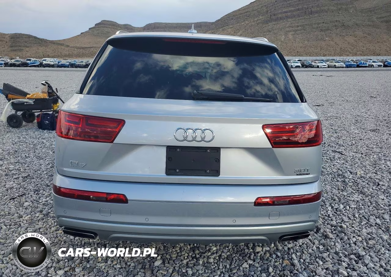 2018 Audi Q7 Premium Plus VIN:WA1LAAF75JD015473 - 6