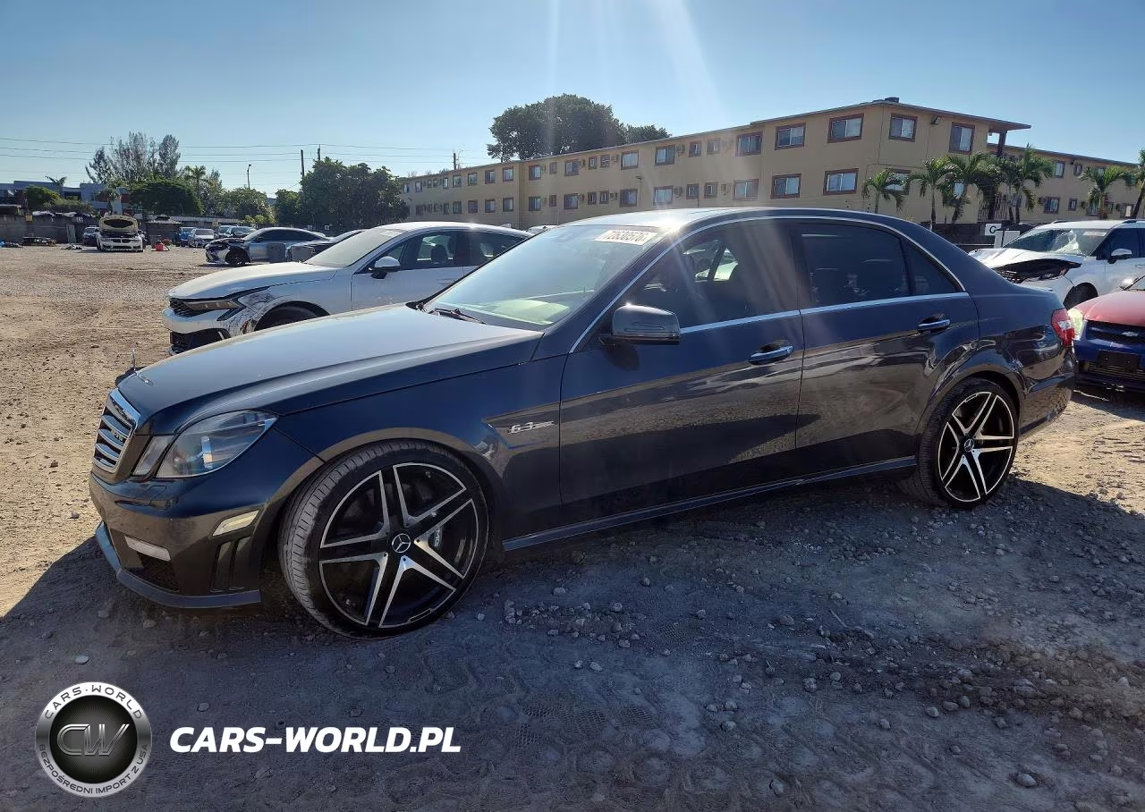2010 Mercedes-Benz E 63 Amg VIN:WDDHF7HB7AA121576 - 1