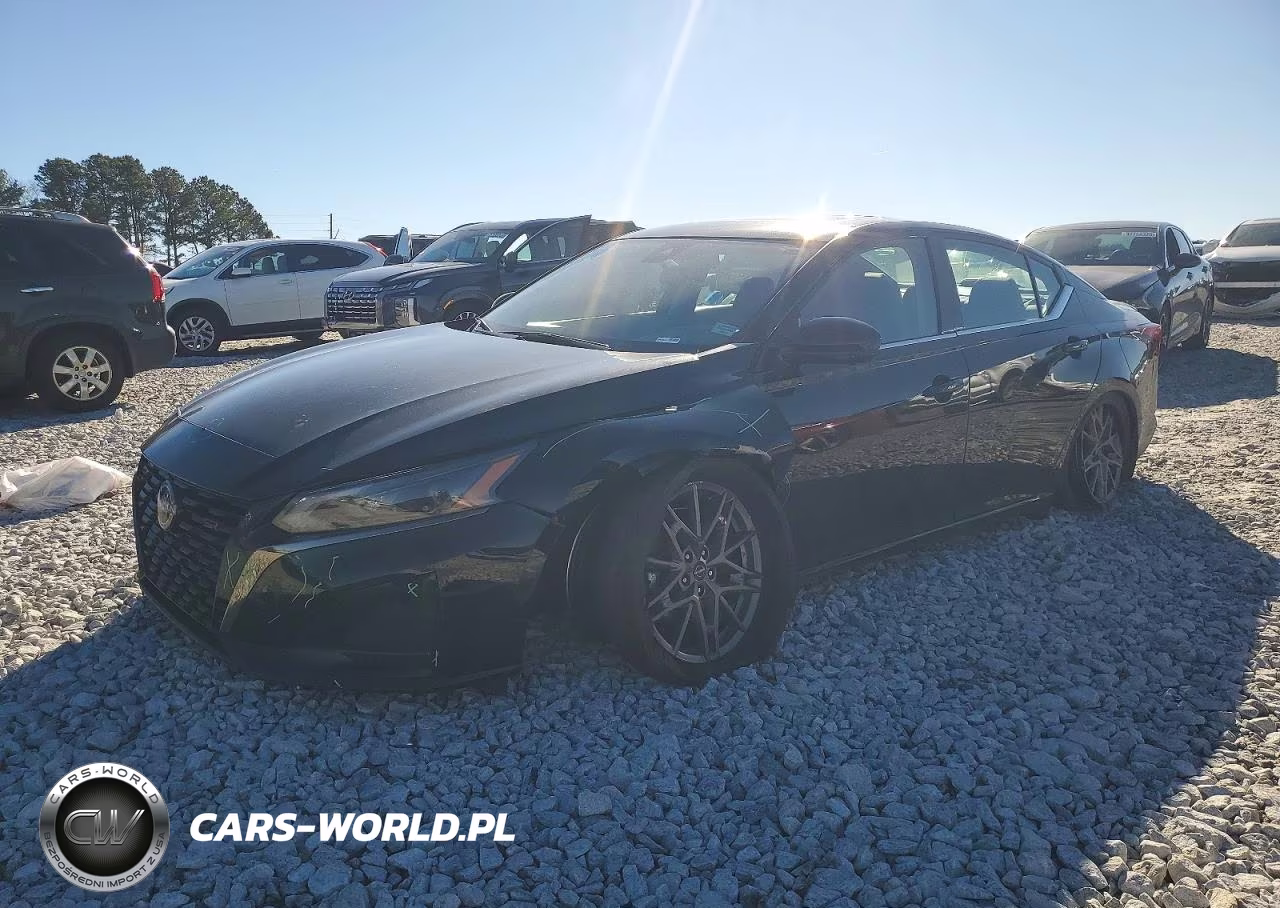 2024 Nissan Altima Sr