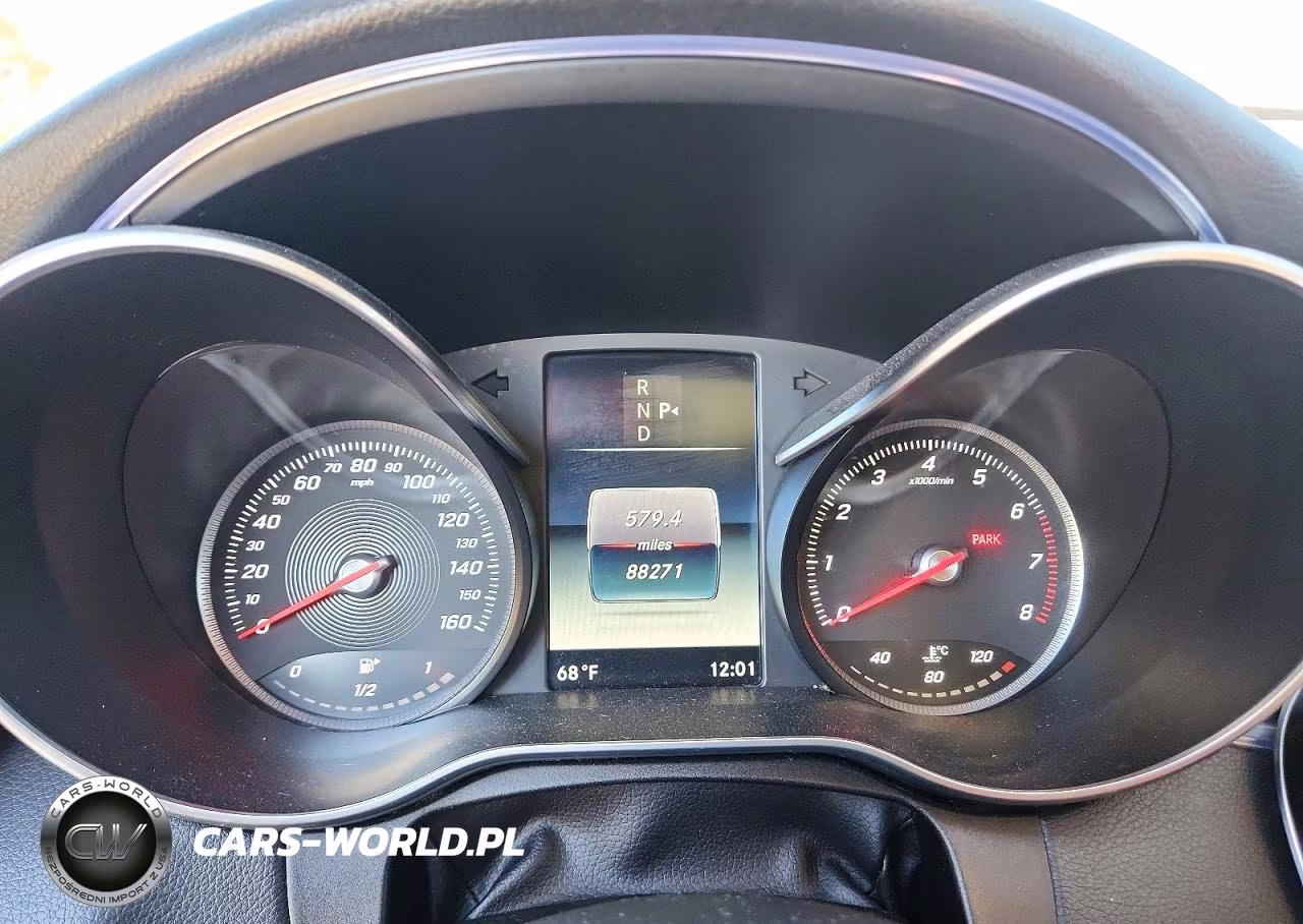 2016 Mercedes-Benz C 300 4Matic VIN:55SWF4KB9GU176229 - 9
