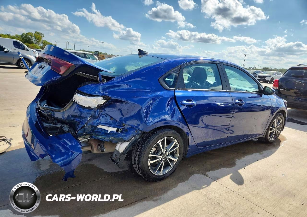 2023 Kia Forte Lxs VIN:3KPF24AD9PE569038 - 3