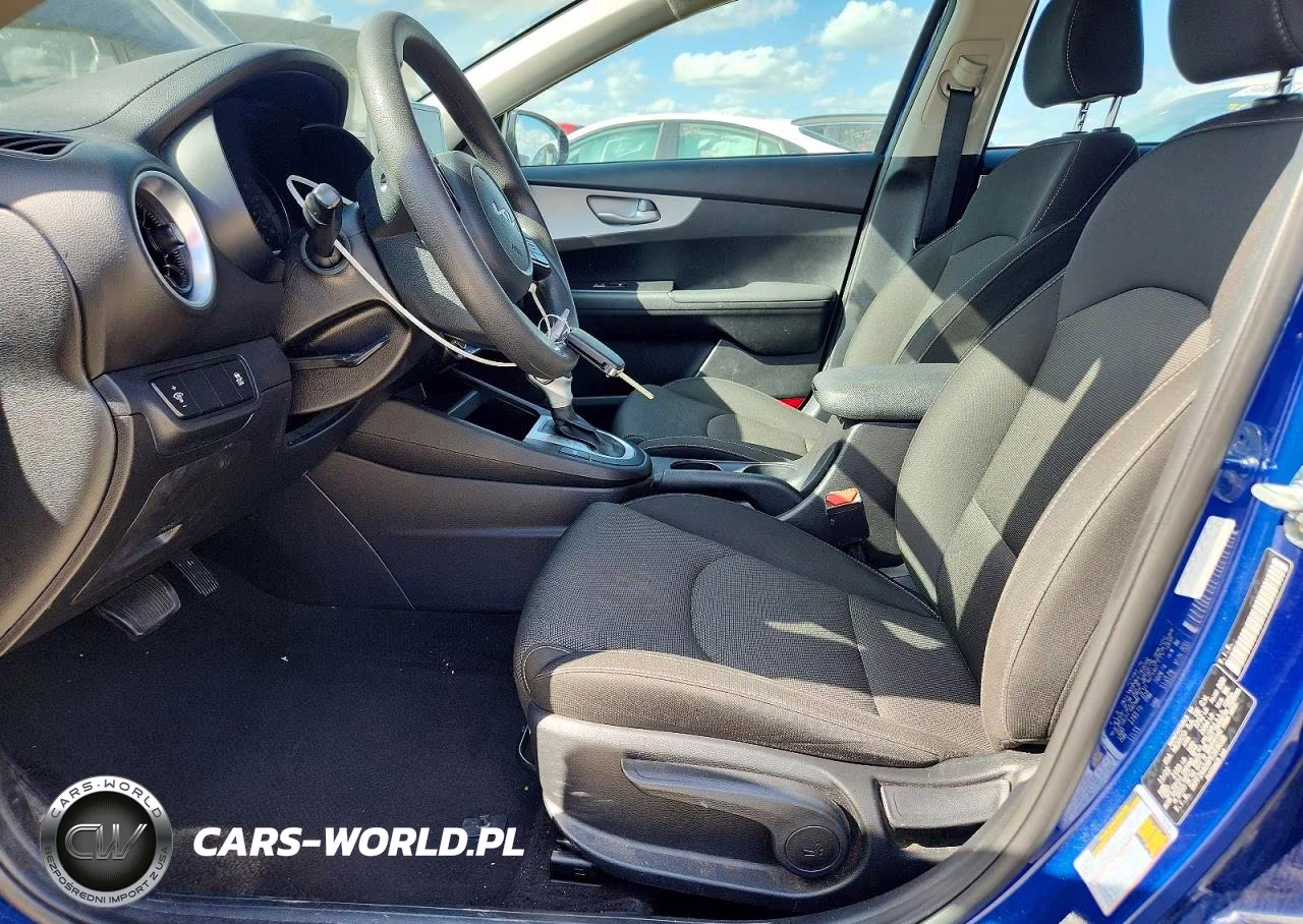 2023 Kia Forte Lxs VIN:3KPF24AD9PE569038 - 7