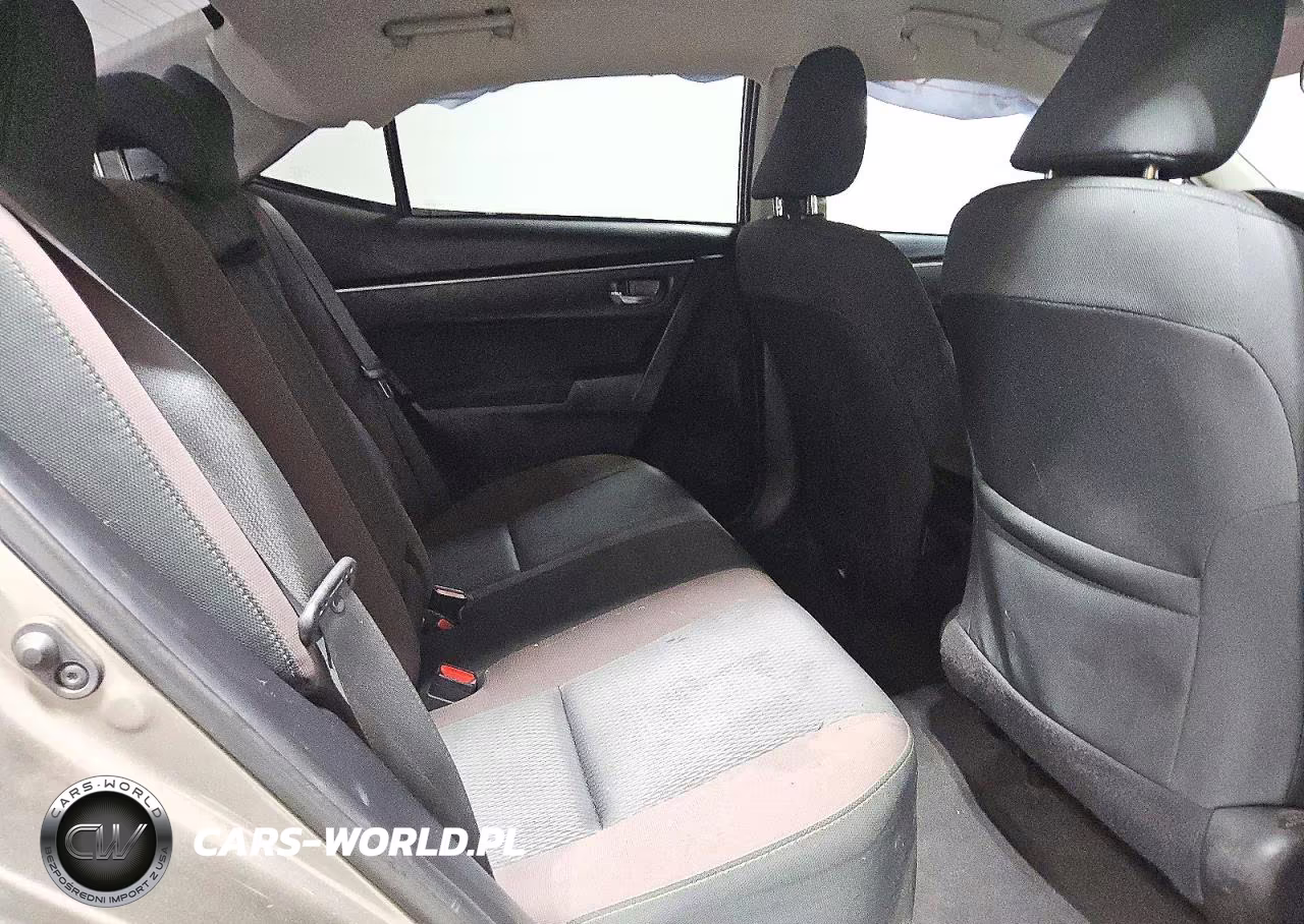 2018 Toyota Corolla Le VIN:2T1BURHE3JC104555 - 10