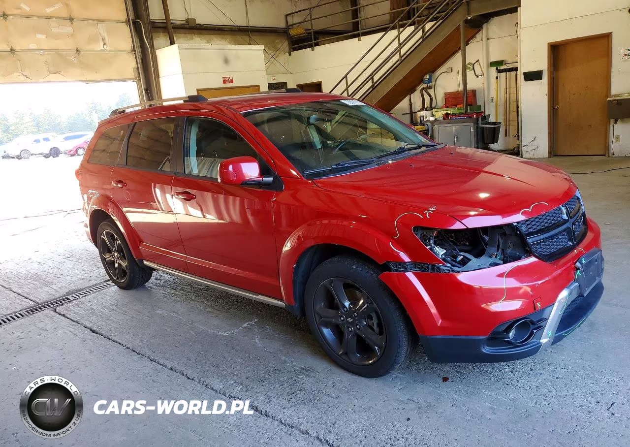 2019 Dodge Journey Crossroad VIN:3C4PDDGG0KT771397 - 4