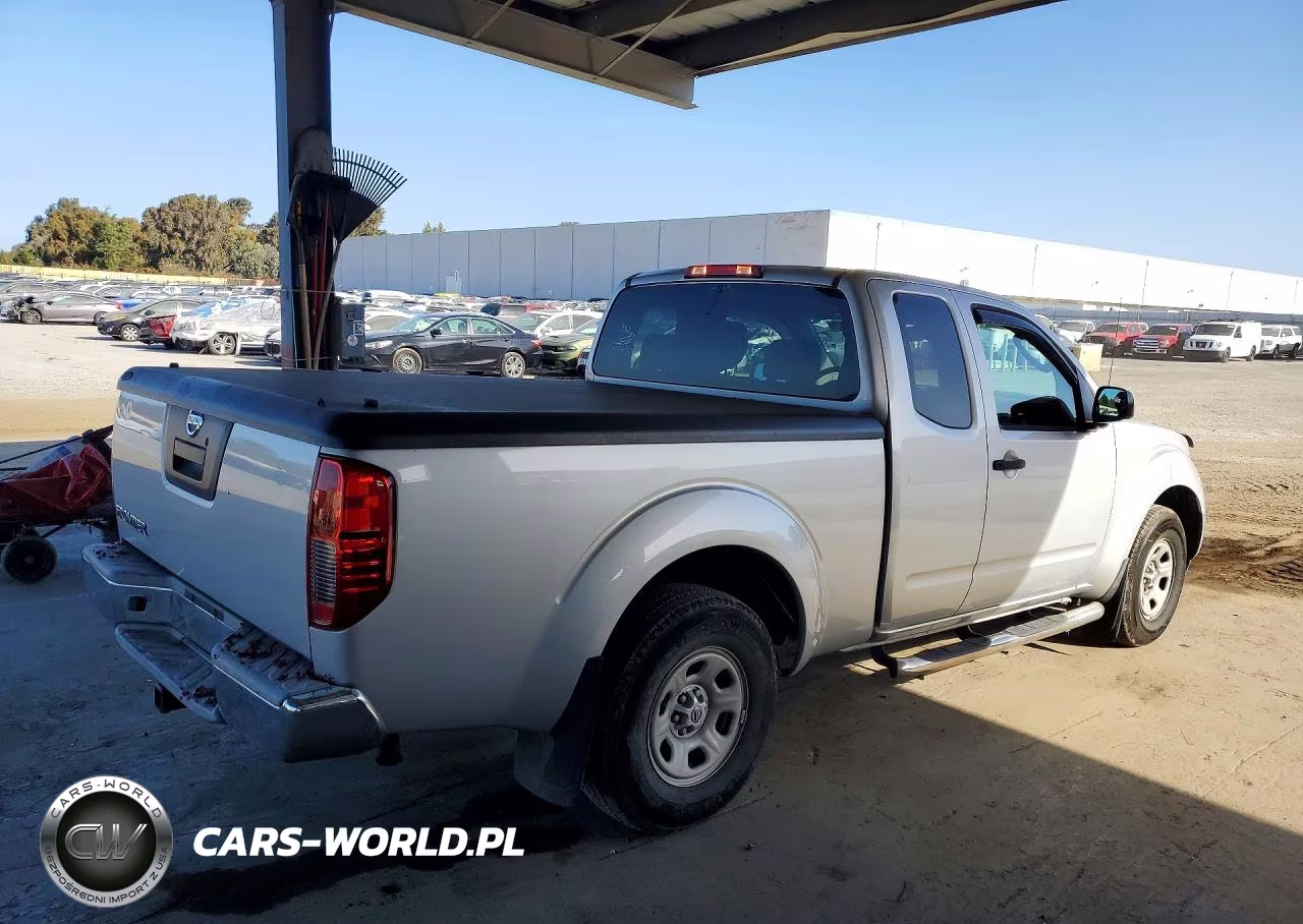 2010 Nissan Frontier Xe VIN:1N6BD0CT2AC424893 - 3