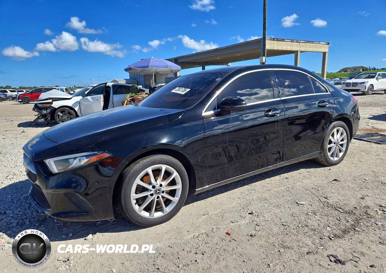 2020 Mercedes-Benz A 220 4Matic VIN:WDD3G4FB8LW040181 - 1
