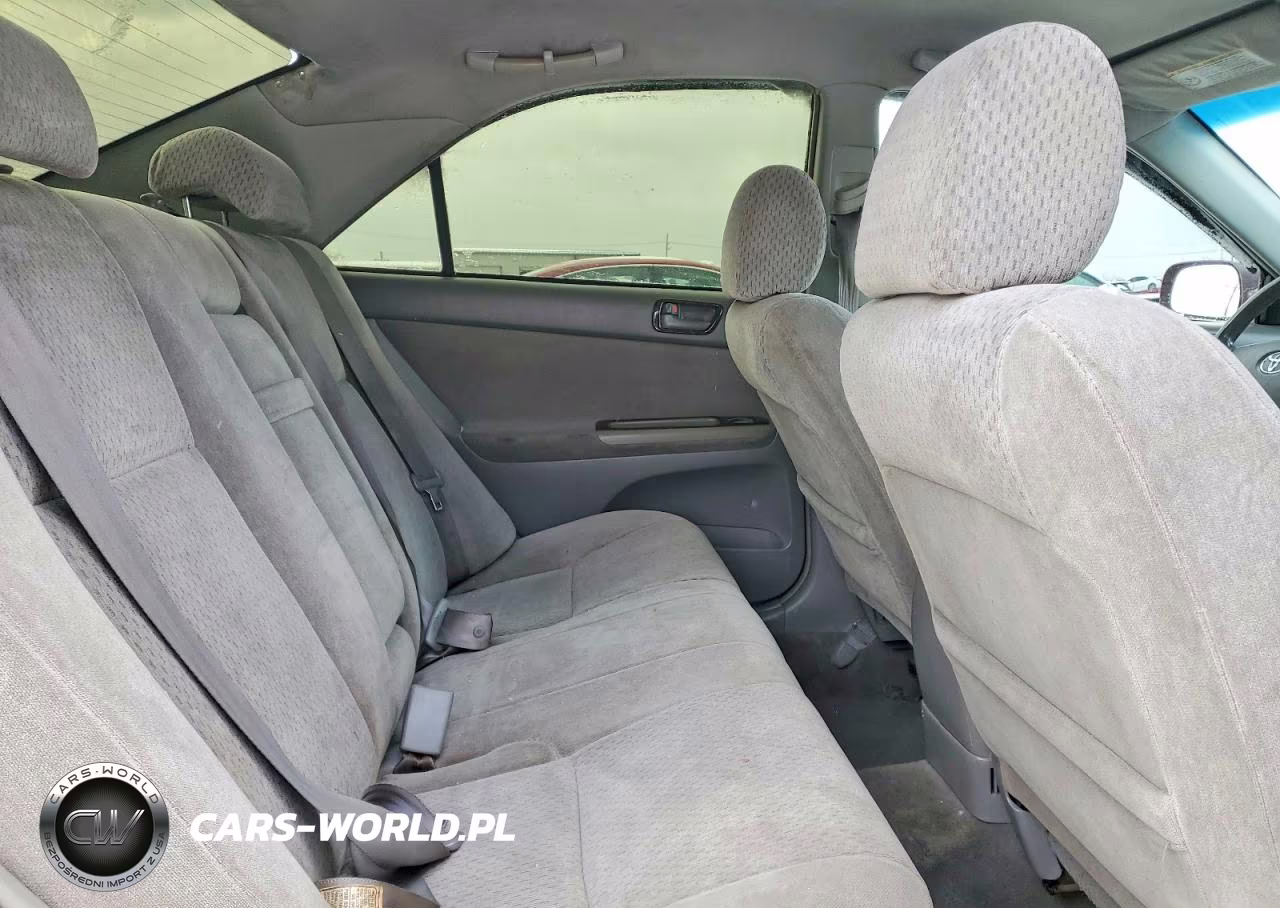 2003 Toyota Camry Le VIN:4T1BE32K53U187030 - 10