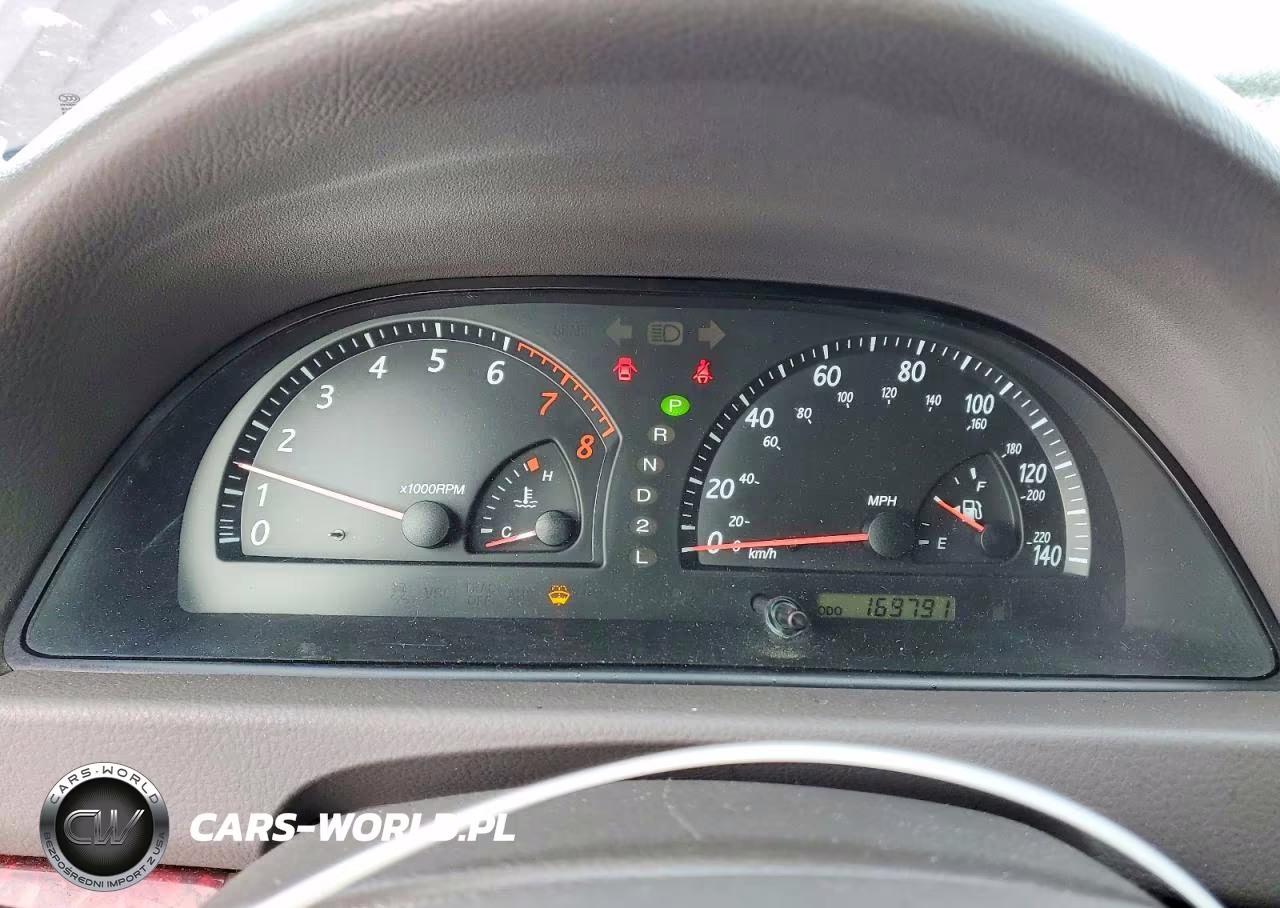 2003 Toyota Camry Le VIN:4T1BE32K53U187030 - 9