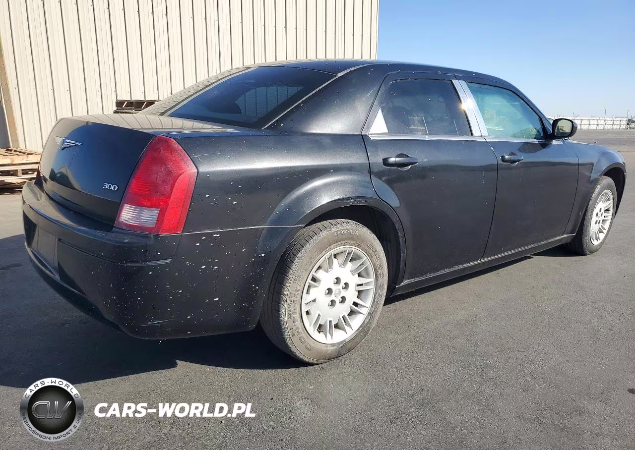 2007 Chrysler 300 VIN:2C3KA43R57H639766 - 3