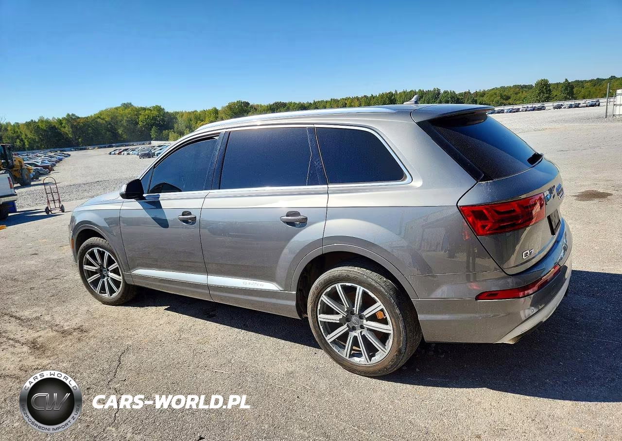 2017 Audi Q7 Premium Plus VIN:WA1LAAF70HD058211 - 2