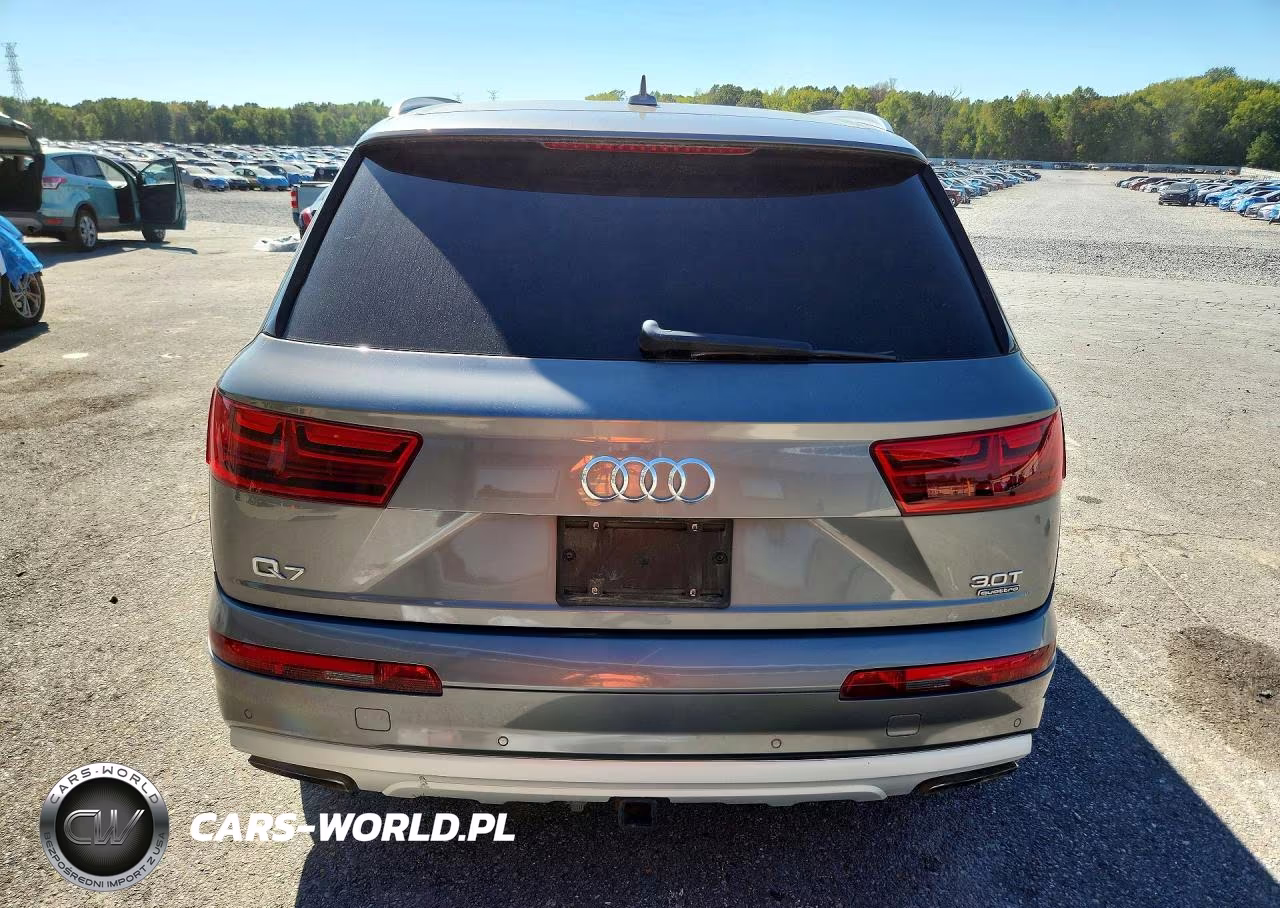2017 Audi Q7 Premium Plus VIN:WA1LAAF70HD058211 - 6