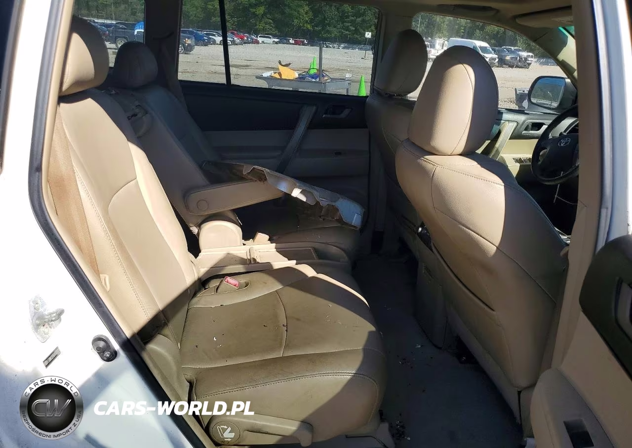 2010 Toyota Highlander Sport VIN:5TDXK3EH5AS003032 - 11