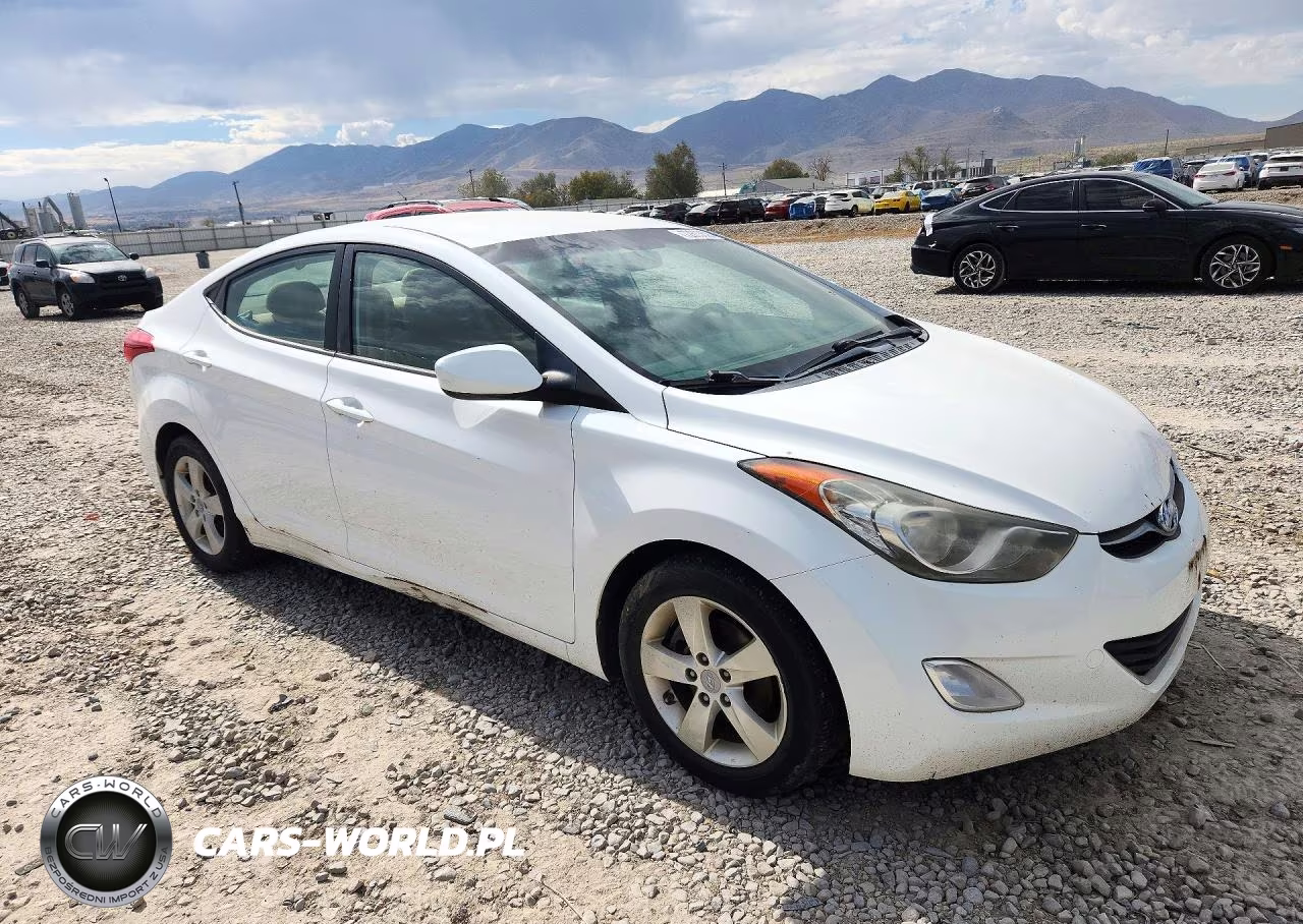 2012 Hyundai Elantra Gls VIN:5NPDH4AE9CH138249 - 4