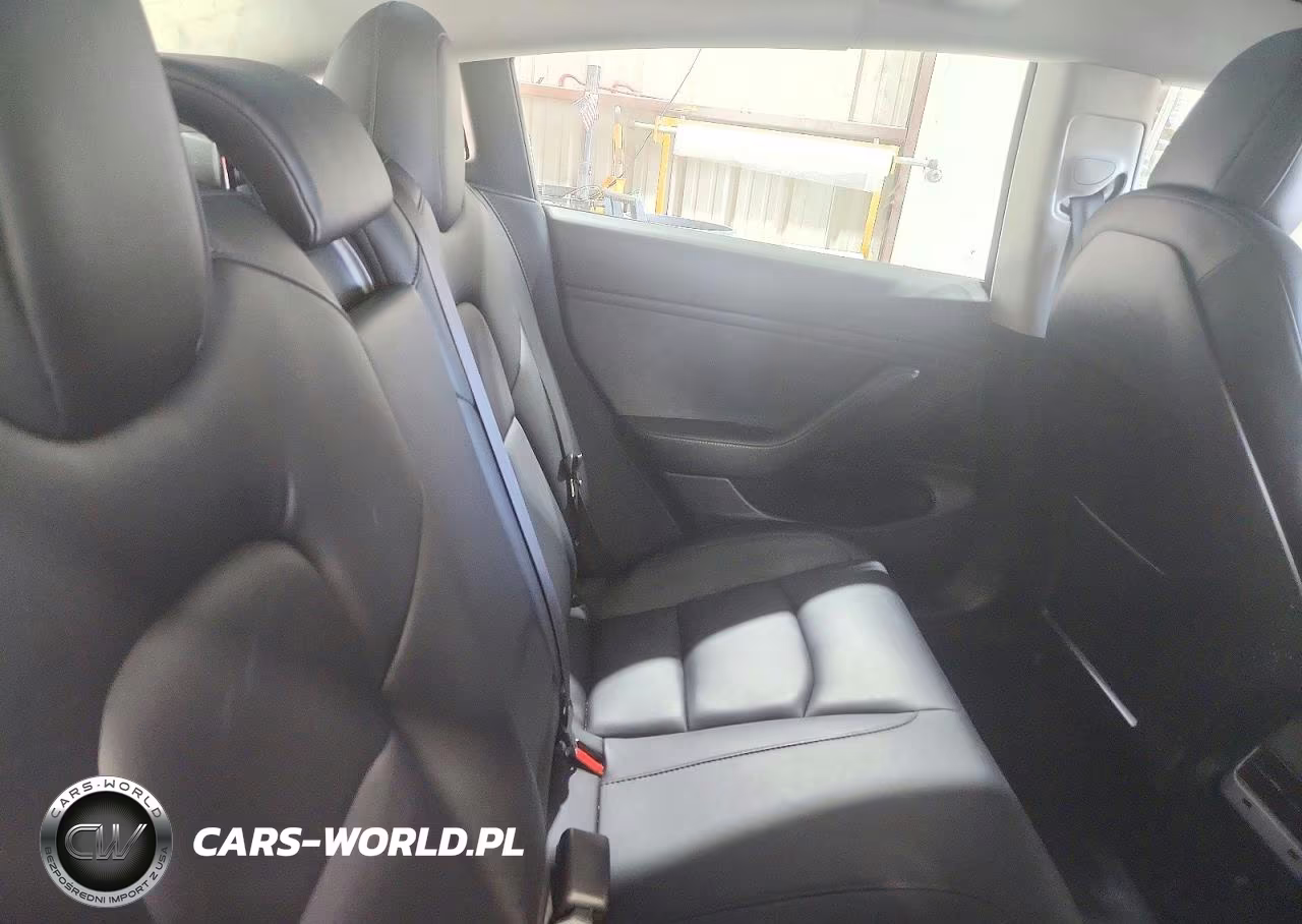 2018 Tesla Model 3 VIN:5YJ3E1EA2JF071211 - 11