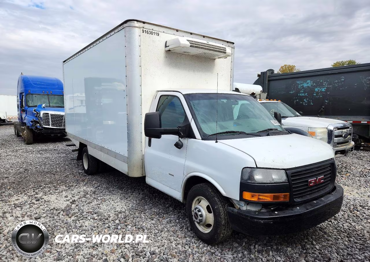2023 GMC Savana Refrigerated Box Truck VIN:7GZ37TC76PN007926 - 4
