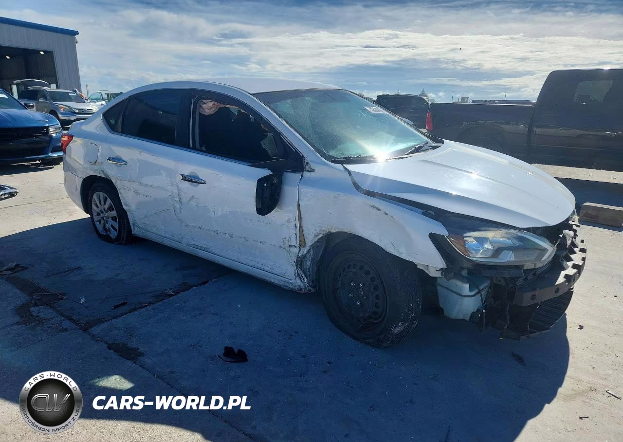 2018 Nissan Sentra S VIN:3N1AB7AP9JY318454 - 4