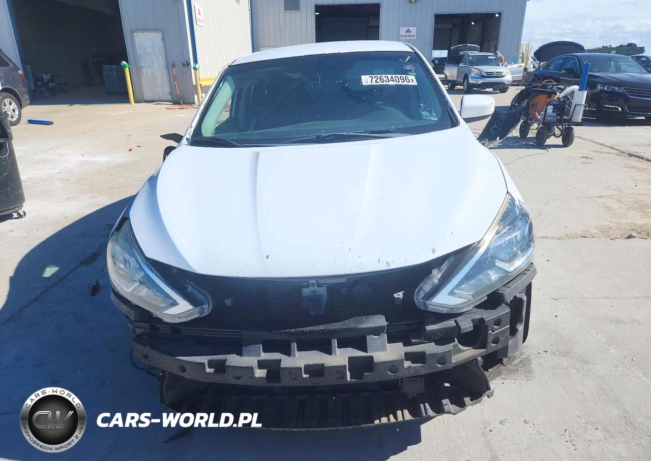 2018 Nissan Sentra S VIN:3N1AB7AP9JY318454 - 5
