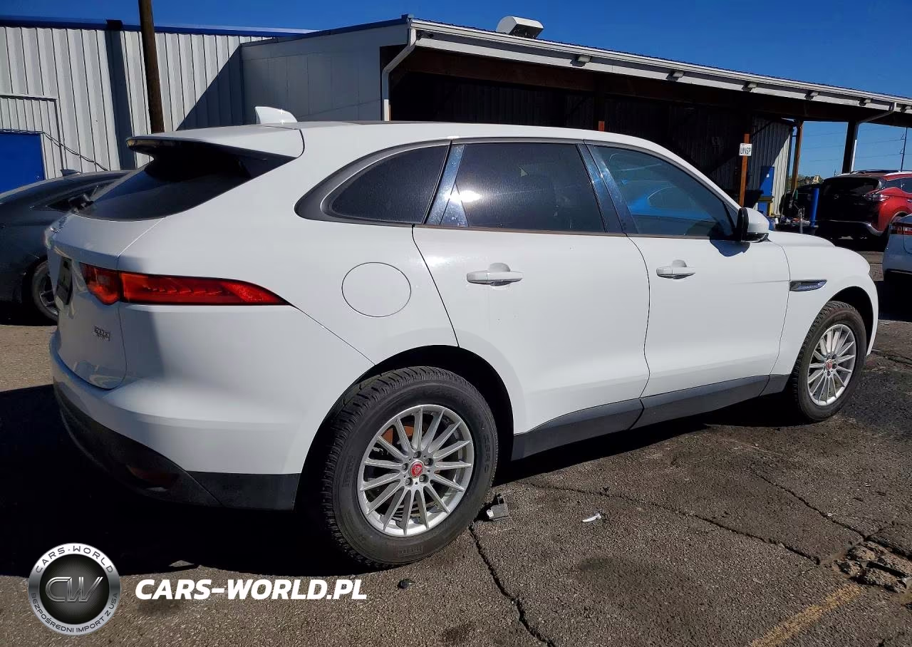 2017 Jaguar F-Pace VIN:SADCS2BN9HA086642 - 3