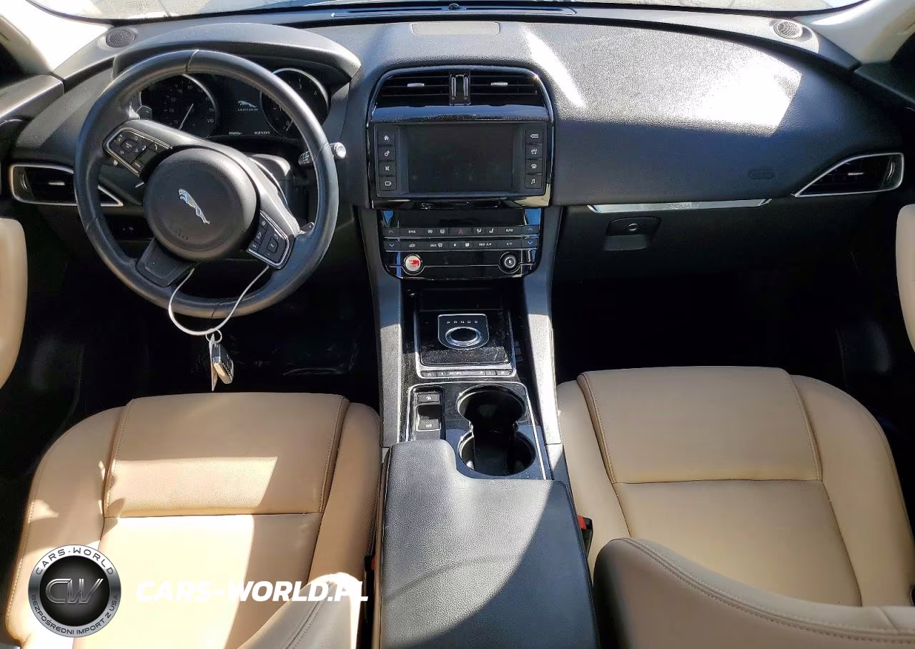 2017 Jaguar F-Pace VIN:SADCS2BN9HA086642 - 8