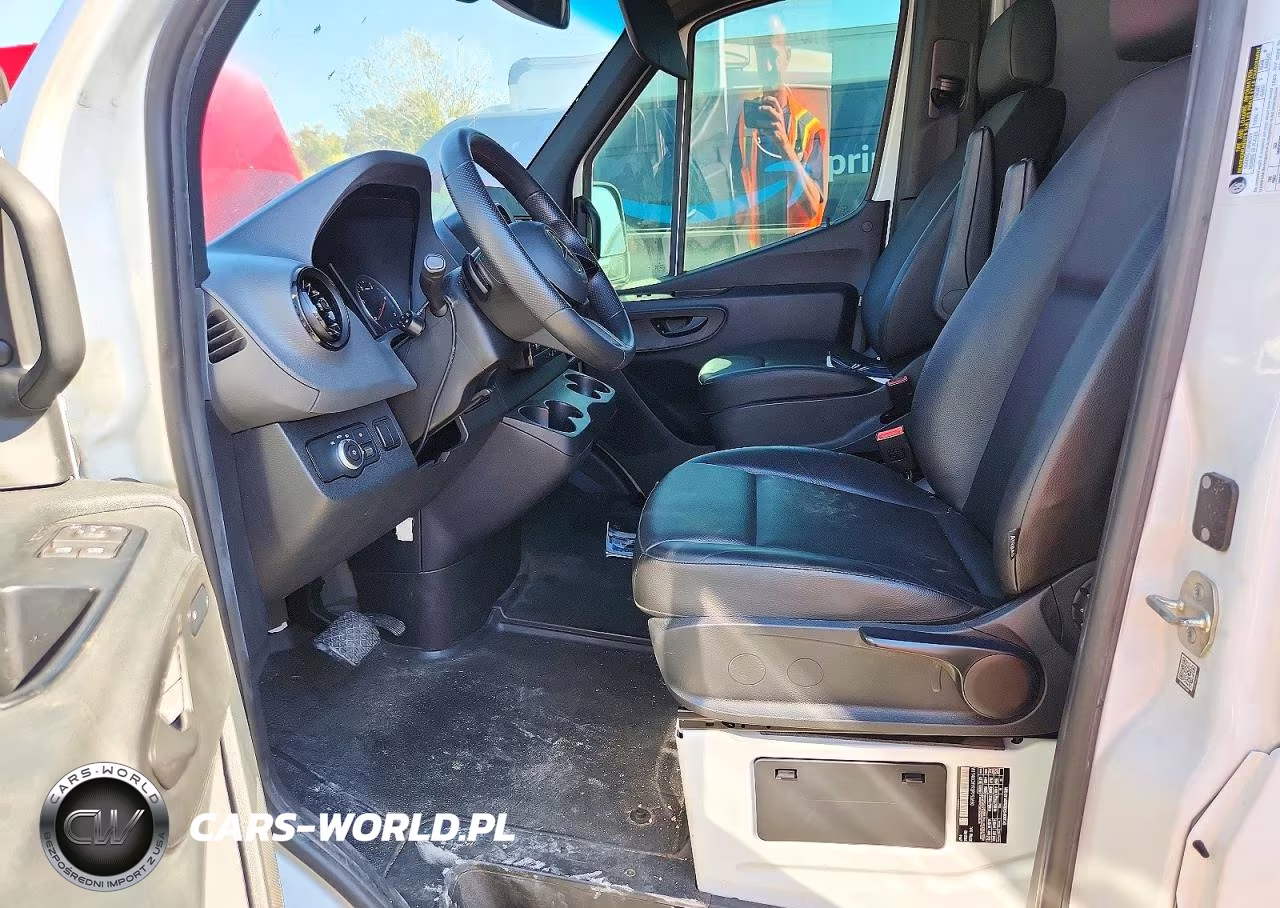 2025 Mercedes-Benz Sprinter 2500 Van VIN:W1Y4KCHY9SP752650 - 7