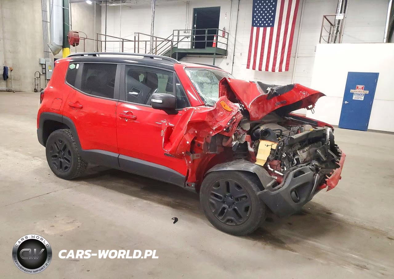 2018 Jeep Renegade Trailhawk VIN:ZACCJBCB8JPH92459 - 4