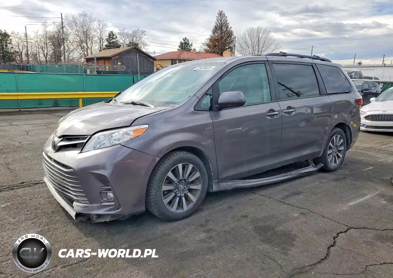 2018 Toyota Sienna Xle