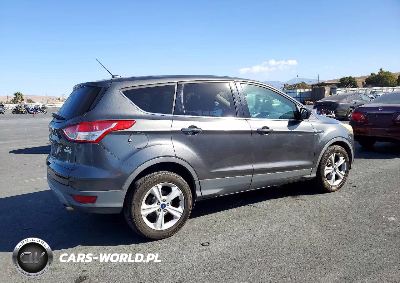 2015 Ford Escape Se VIN:1FMCU0GX2FUA43952 - 3