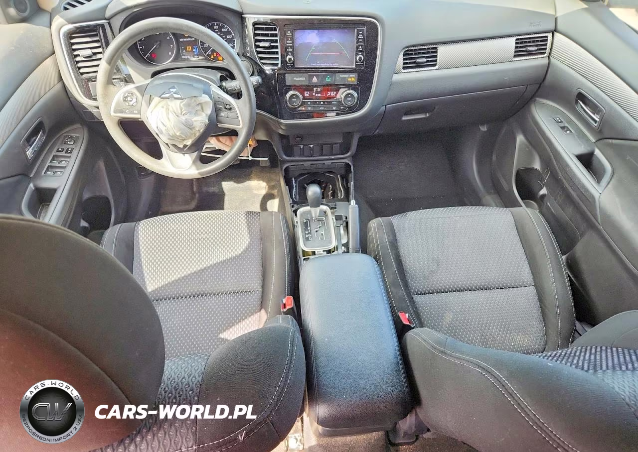 2018 Mitsubishi Outlander VIN:JA4AD2A30JZ068867 - 8
