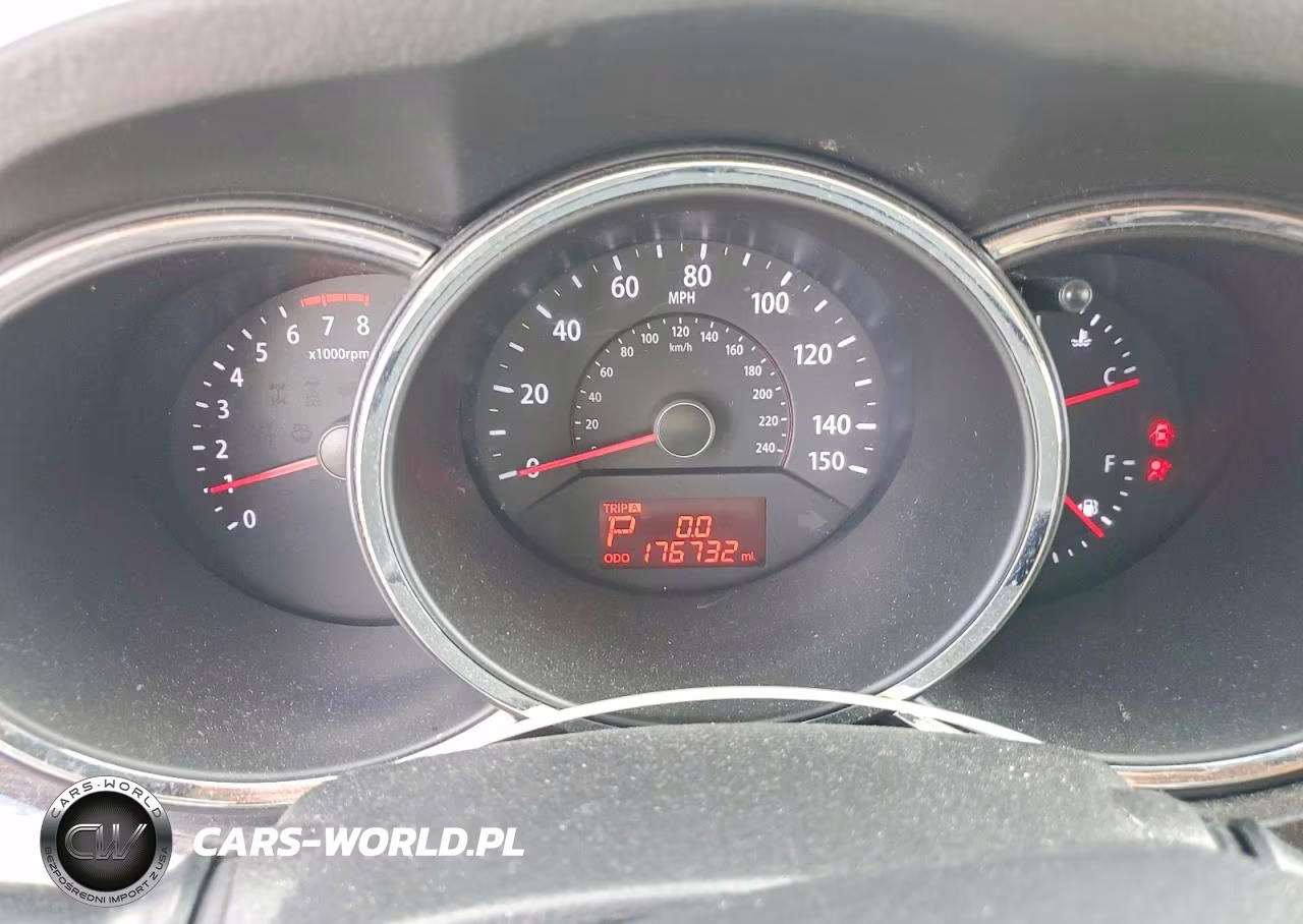 2013 Kia Sorento Lx VIN:5XYKT4A15DG313317 - 9