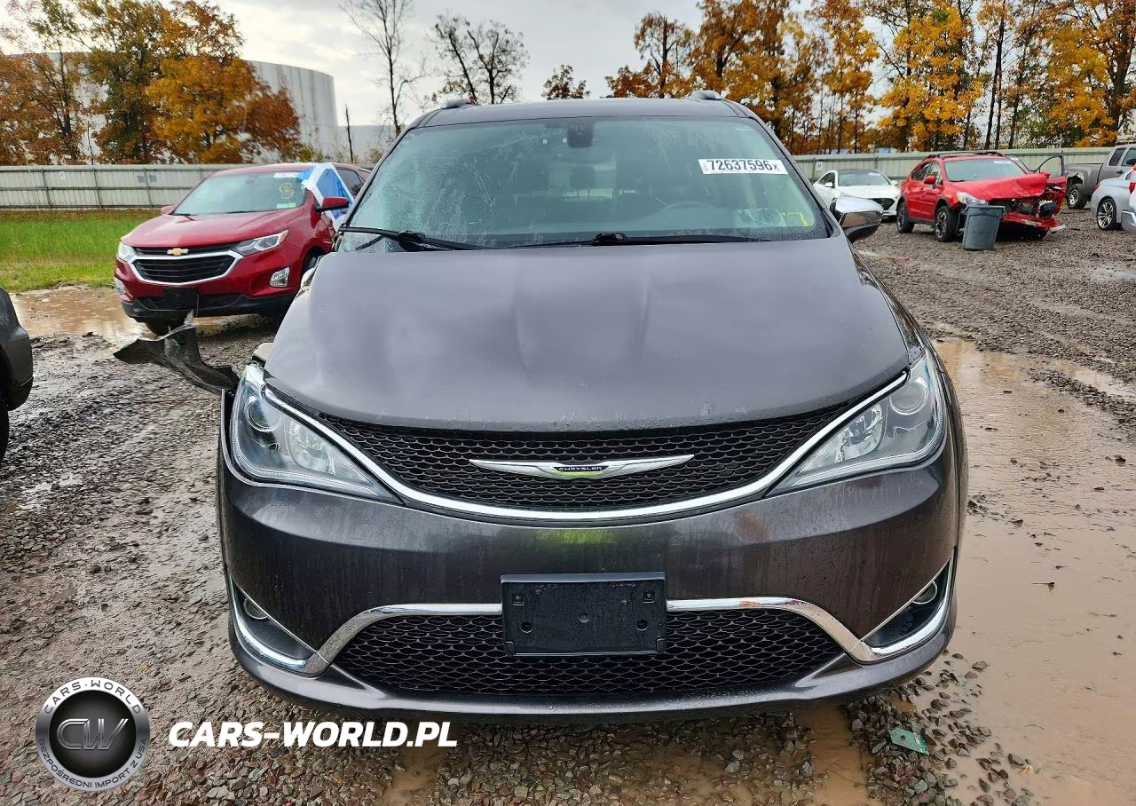 2019 Chrysler Pacifica Limited VIN:2C4RC1GG4KR734544 - 5
