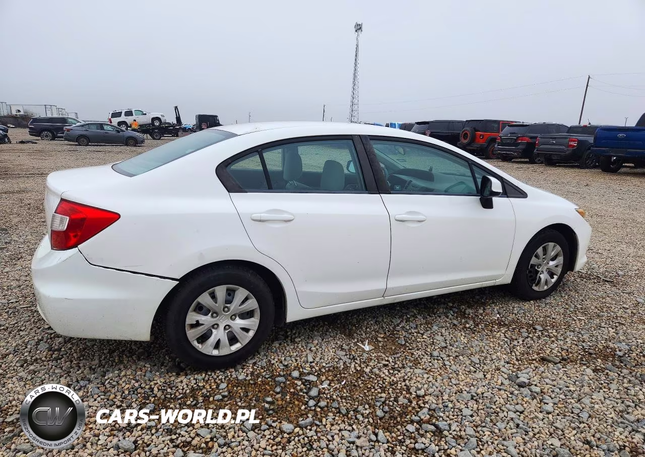 2012 Honda Civic Lx VIN:2HGFB2F57CH570906 - 3