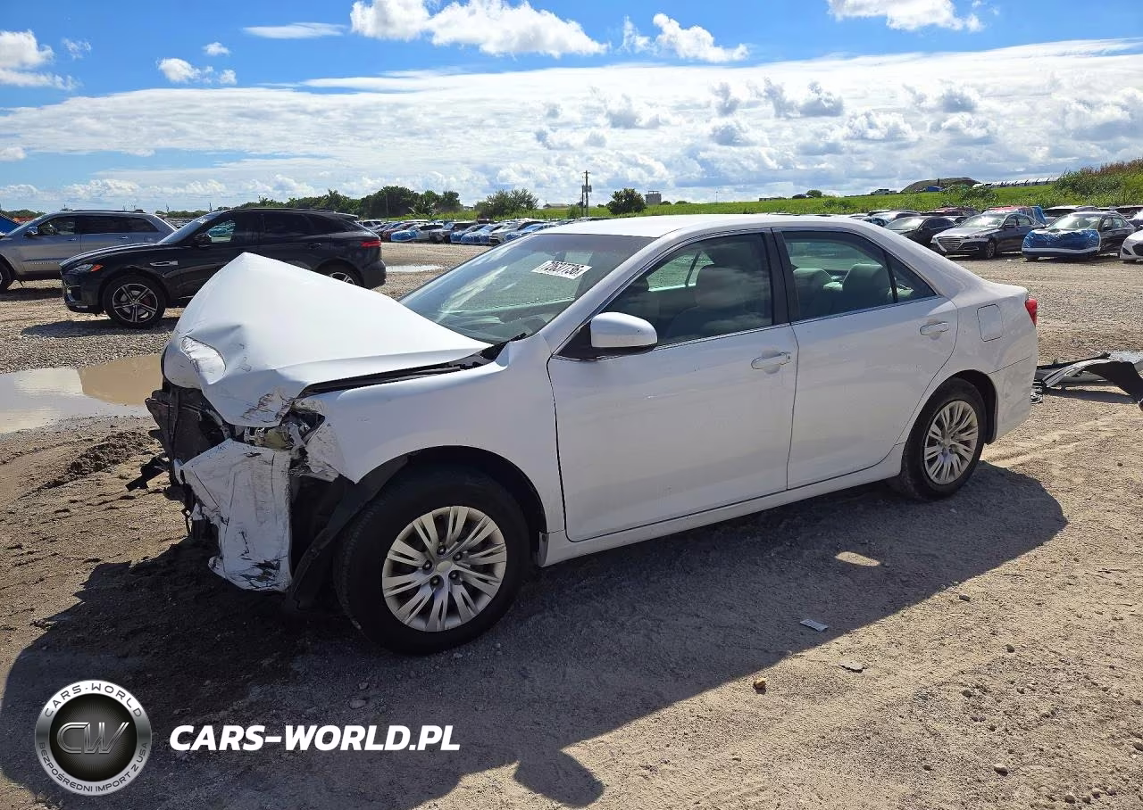 2012 Toyota Camry L – zdjęcie 1 z 13