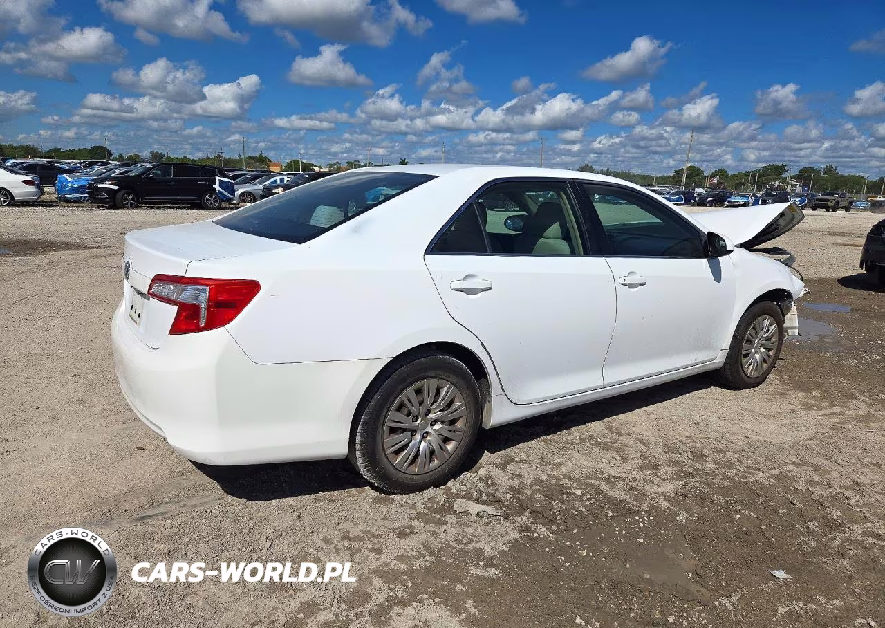 2012 Toyota Camry L VIN:4T1BF1FK1CU515054 - 3