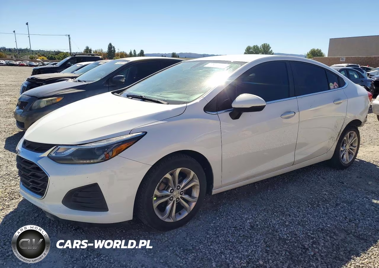 2019 Chevrolet Cruze Lt – zdjęcie 1 z 12