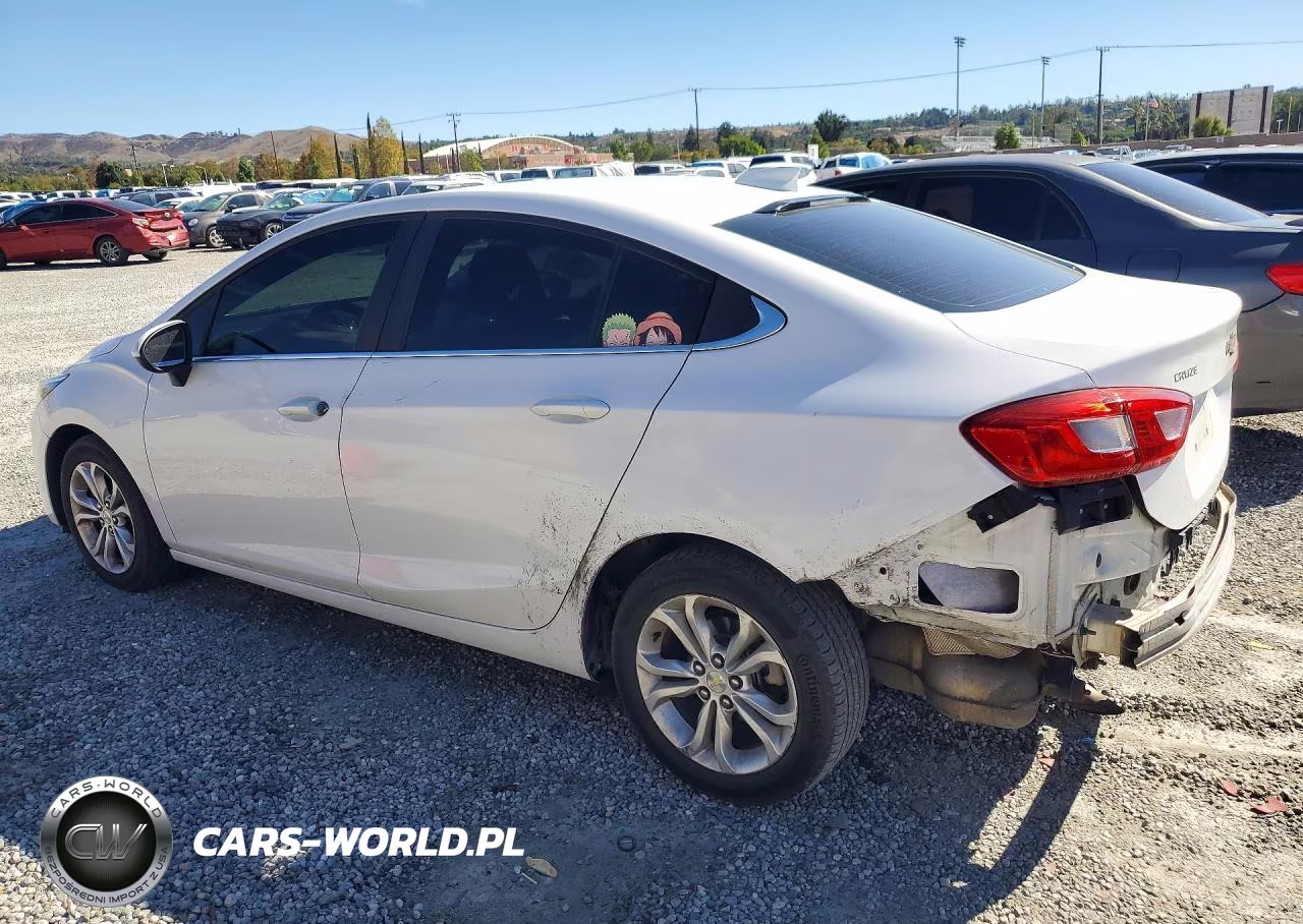 2019 Chevrolet Cruze Lt VIN:1G1BE5SM2K7109764 - 2