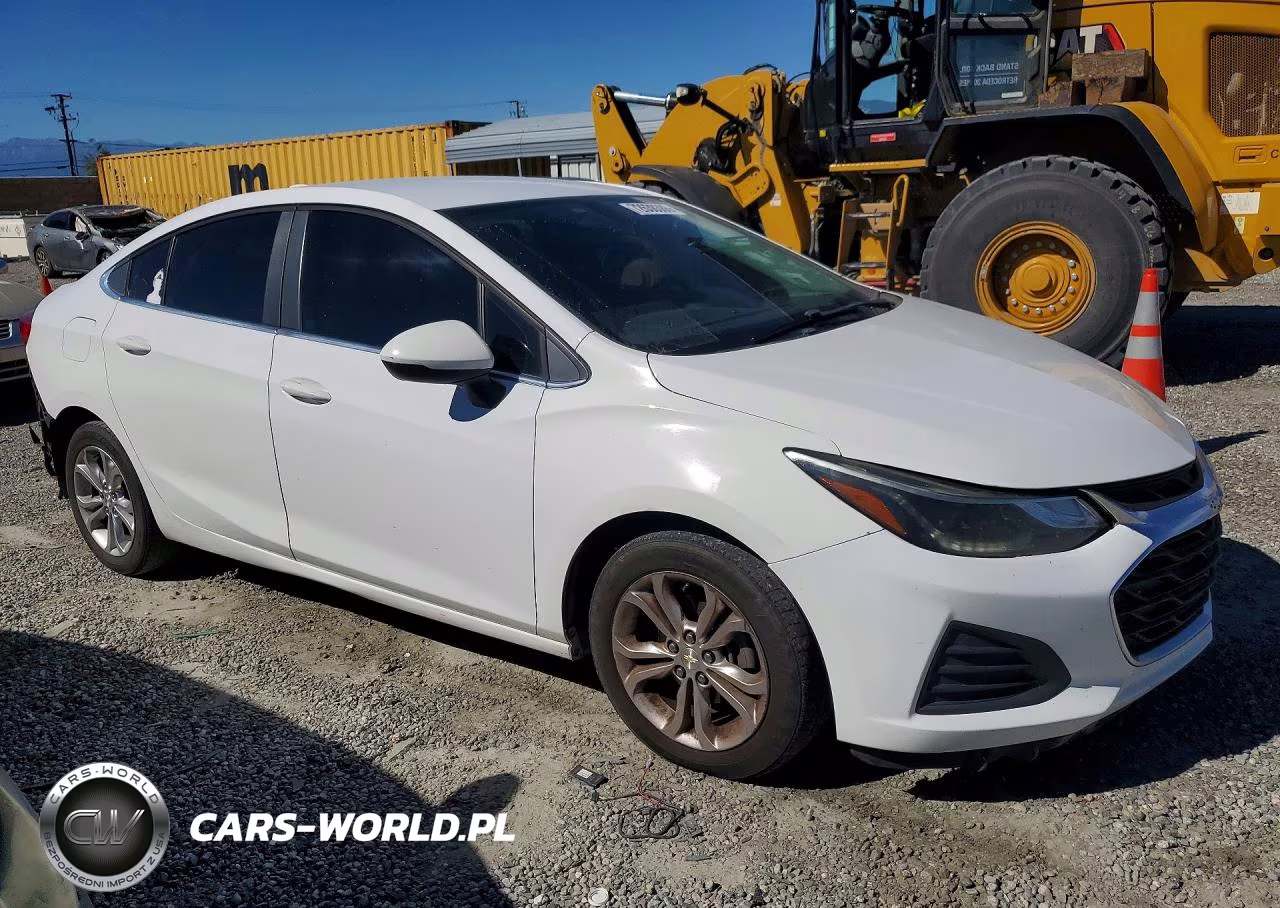 2019 Chevrolet Cruze Lt VIN:1G1BE5SM2K7109764 - 4