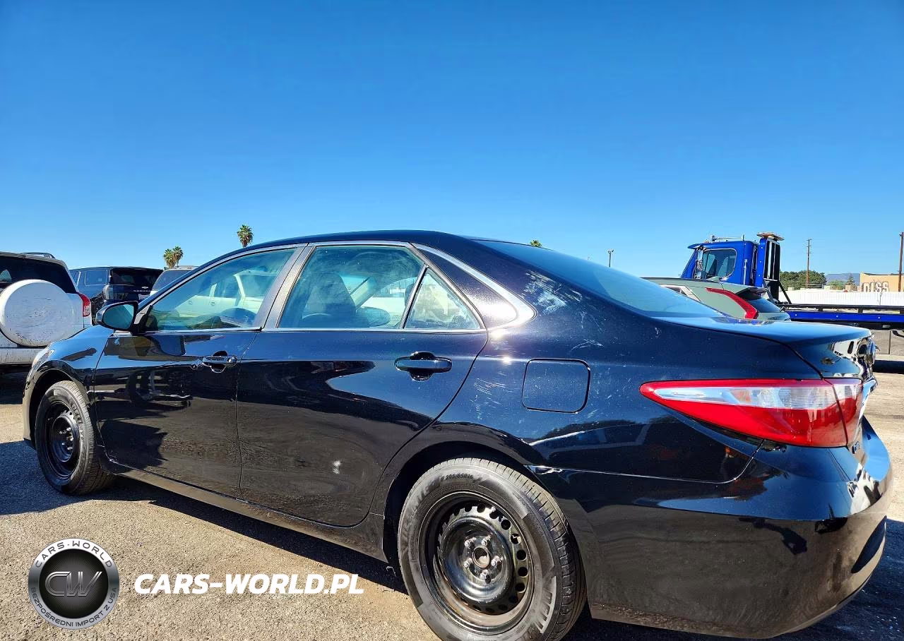 2016 Toyota Camry Le VIN:4T1BF1FK8GU132038 - 2