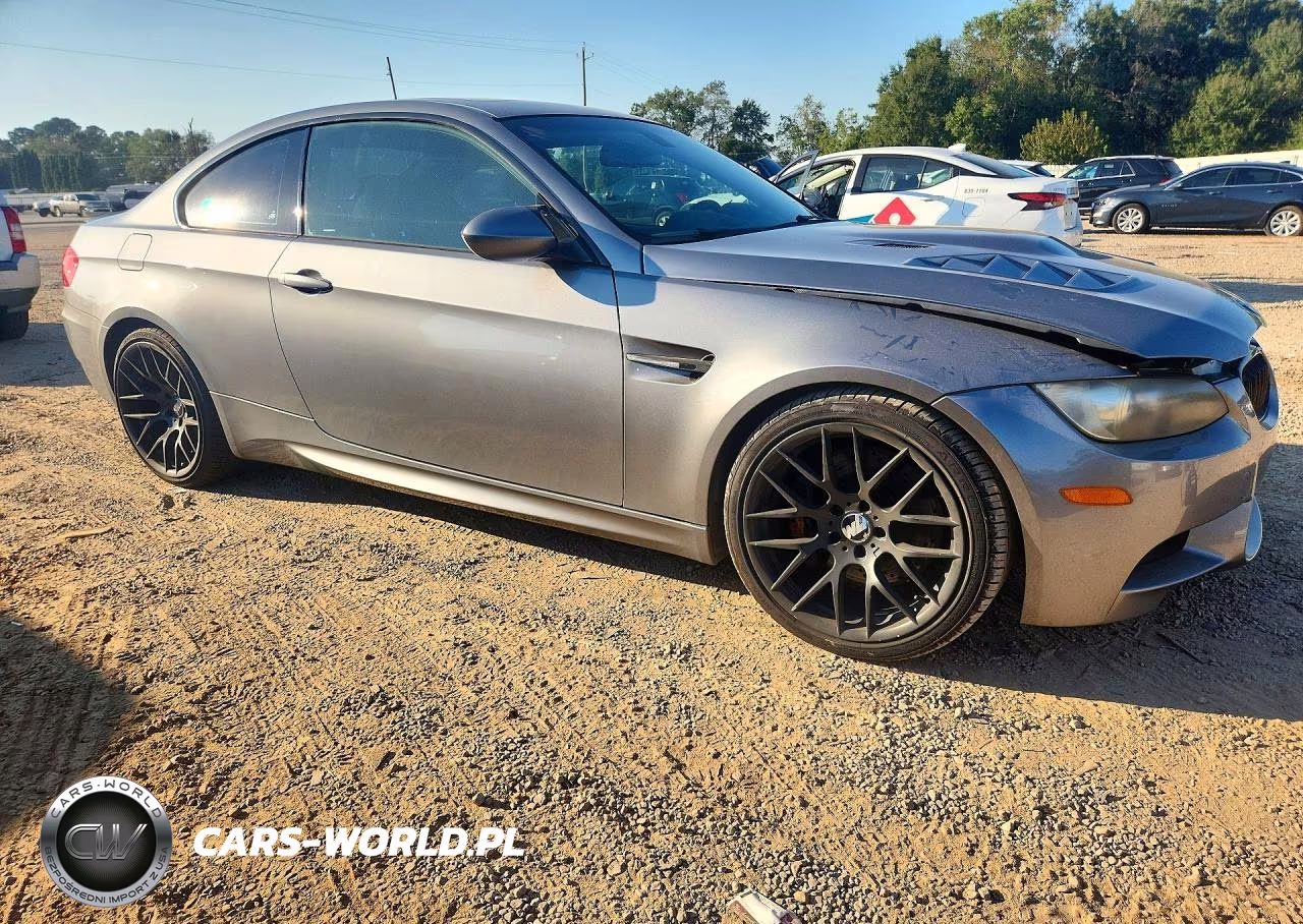 2011 BMW M3 VIN:WBSKG9C56BE367922 - 4